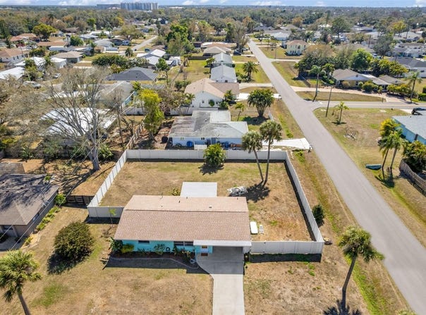 960 DARWIN ROAD, VENICE, FL 34293