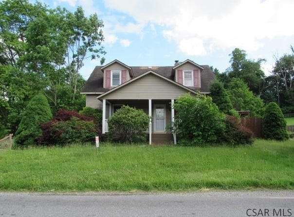 2060 Oakridge Drive, Salix, PA 15952