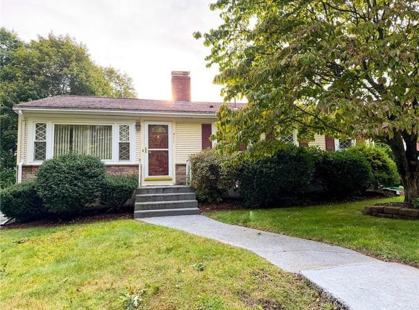 411 Mendon Road, Woonsocket, RI 02895