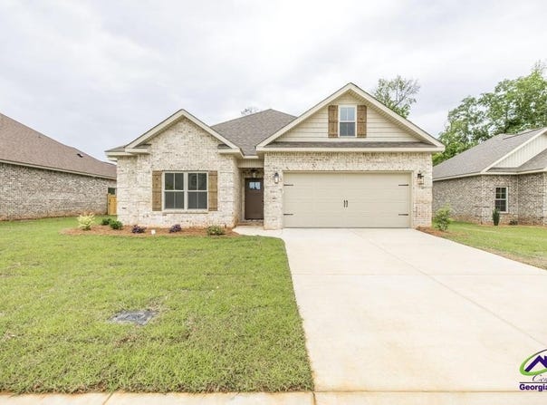 303 Willowbrook Lane, Kathleen, GA 31047