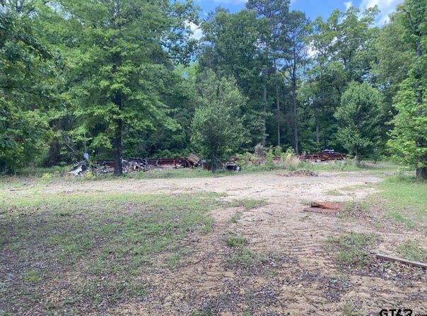 1011 CR 4112, Hughes Springs, TX 75656