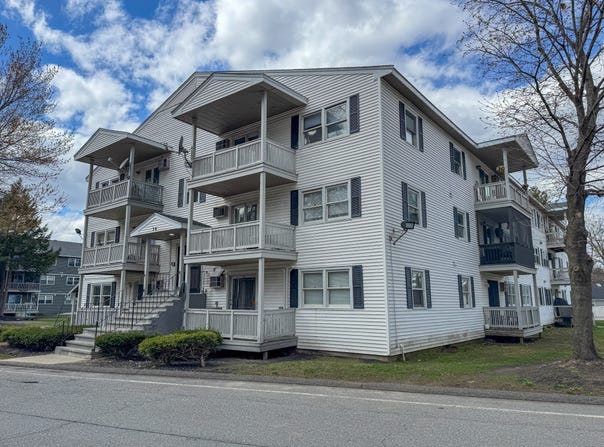 30 Abbey Rd, Leominster, MA 01453