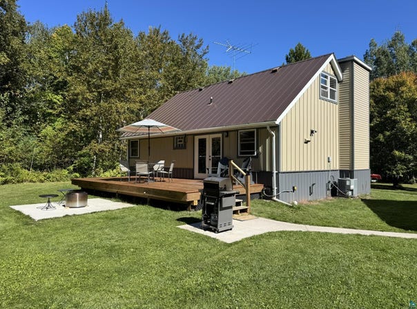 5551 McQuade Rd, Duluth, MN 55804