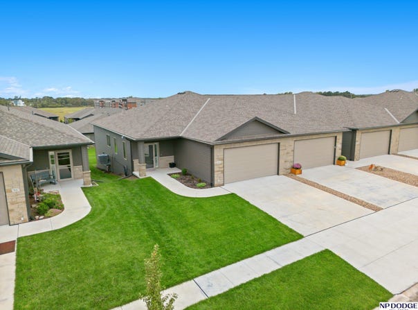 2841 Sheila Lane, Lincoln, NE 68516