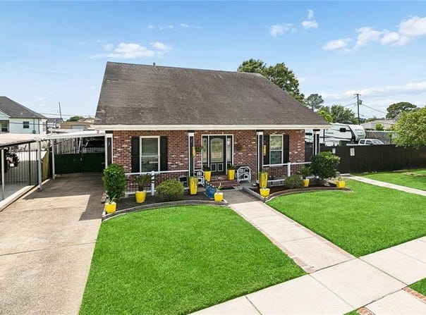 212 OCELOT Drive, Arabi, LA 70032