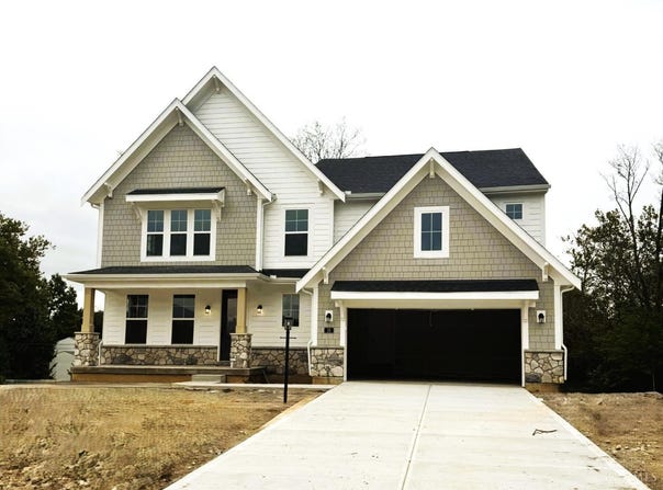 10 Wadestone Lane, Springboro, OH 45066