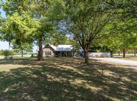 377038 E 1060, Okemah, OK 74859