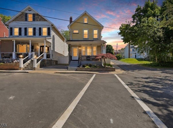 69 Harris St, Phillipsburg Town, NJ 08865-2357