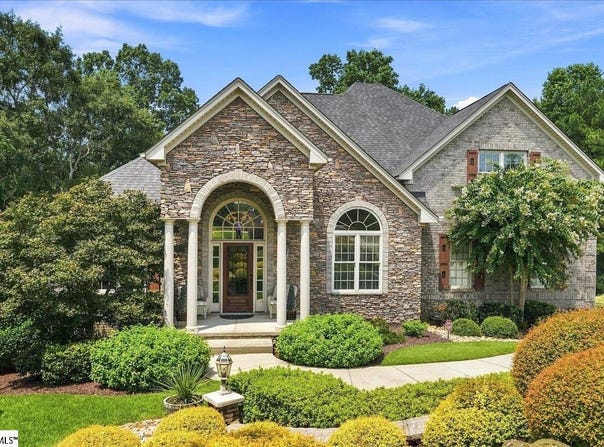 18 Redwing Court, Greer, SC 29651