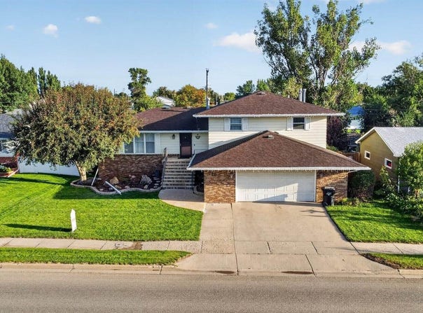 720 11th Street West, Williston, ND 58801