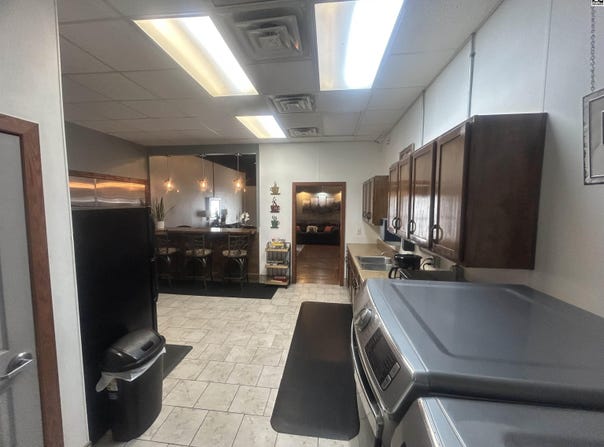 109 S Kansas Ave, Haven, KS 67543