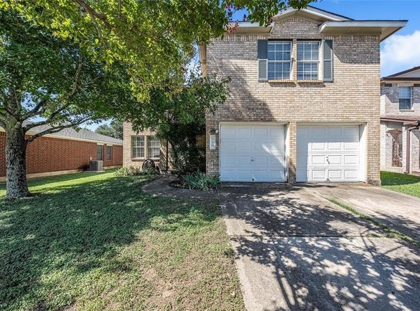 709 Black Isle Dr, Pflugerville, TX 78660