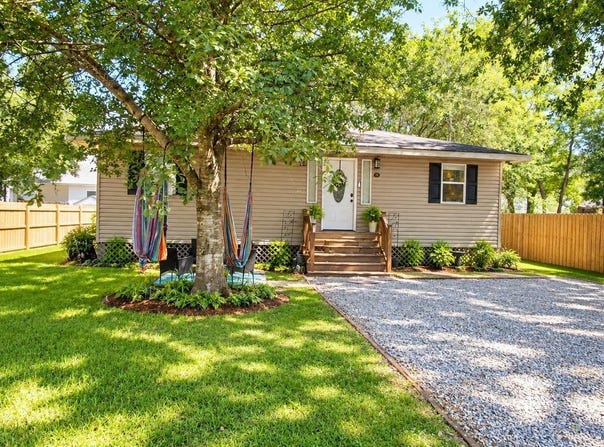 70426 1st St, Covington, LA 70433
