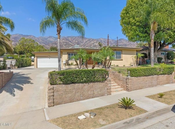 923 Crestview Drive, Pasadena, CA 91107