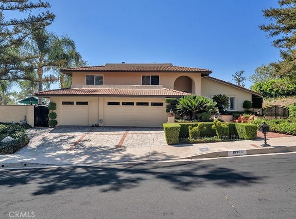19300 Singing Hills, Porter Ranch, CA 91326