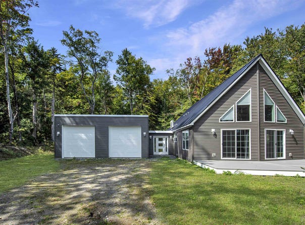 28 Stugger Road, Dover, VT 05356