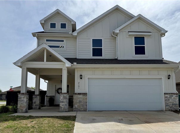 2101 Tallgrass Terrace, Centerton, AR 72719