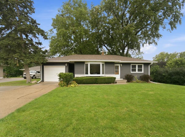 3415 McClain Drive, Cedar Falls, IA 50613