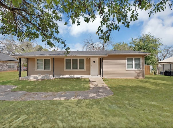 116 Westline Road, Azle, TX 76020