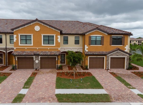 20450 LAGENTE Circle, VENICE, FL 34293