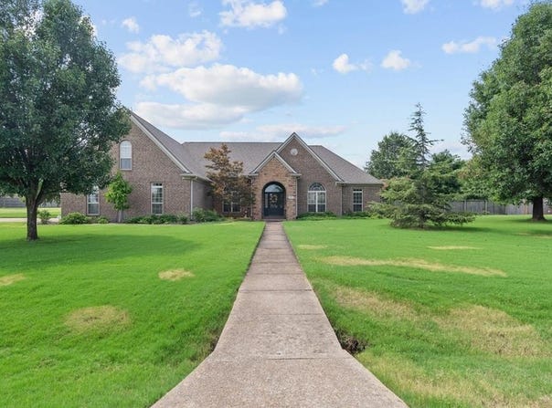 512 HARVEST CIRCLE, Marion, AR 72364