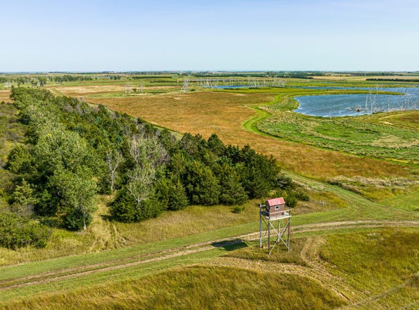 28146 382nd Ave, Armour, SD 57313