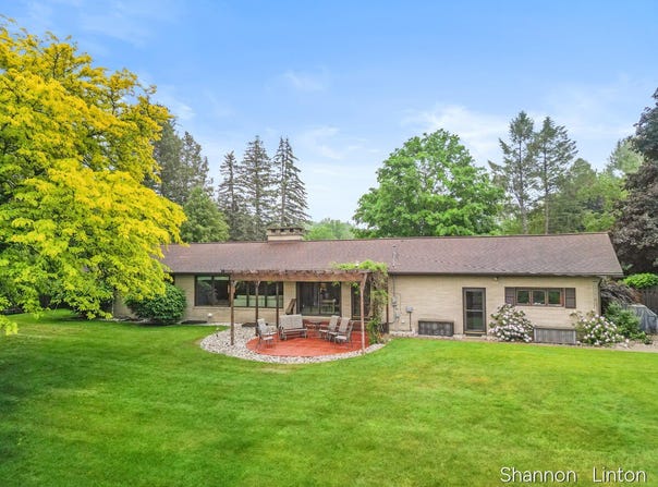 346 ORCHARD VIEW DRIVE, SHELBY, MI 49455