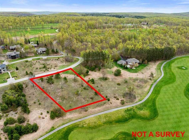 2578 SANCTUARY 17, HARBOR SPRINGS, MI 49740