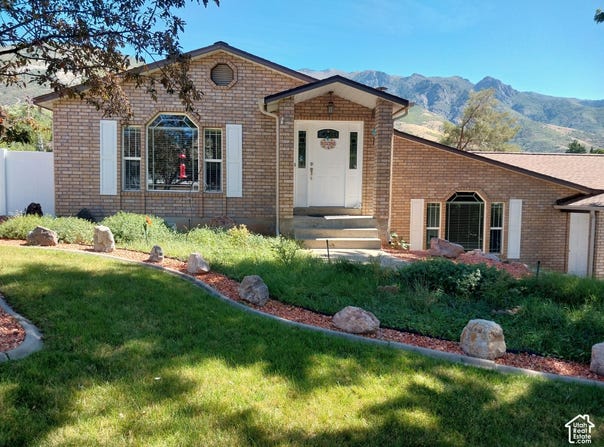 2564 N 2600 E, Layton, UT 84040
