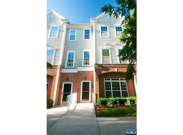 514 Deluca Road, Belleville, NJ 07109