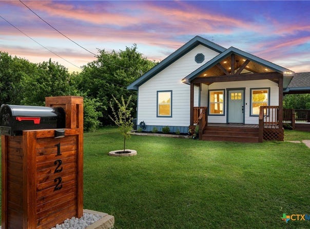 122 Rogers Street, McGregor, TX 76657