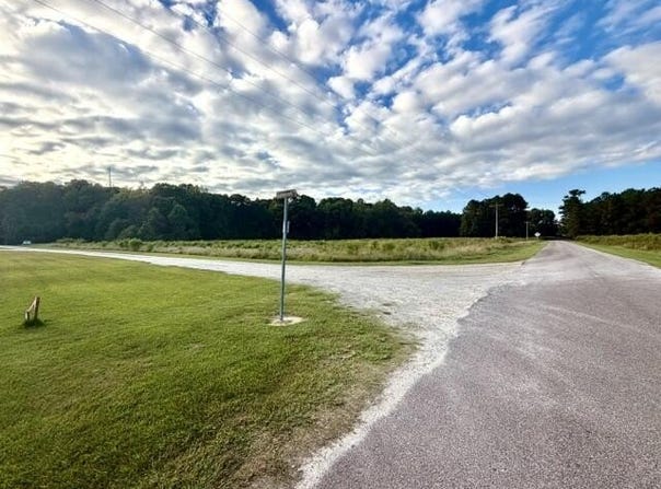 Misty Glen Road, Saint George, SC 29477