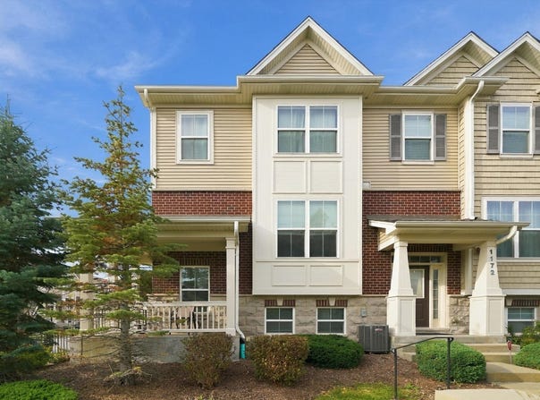 1170 Evergreen Avenue, Des Plaines, IL 60016