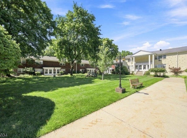125 Regency Park, Ramsey Boro, NJ 07446