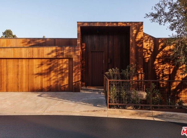 5698 Holly Oak Dr, Los Angeles, CA 90068