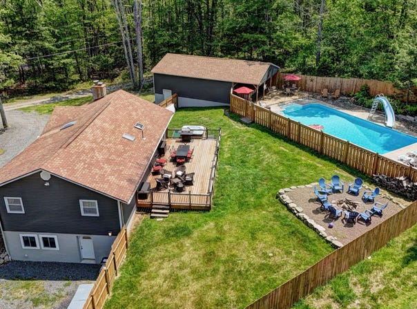 103 E Beaver Dam Road, Tafton, PA 18464