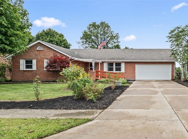 429 Meadowlark Lane, Eaton, OH 45320