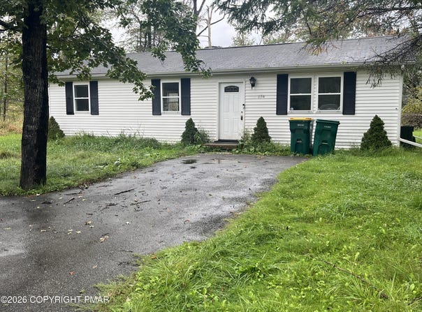 1154 Chickadee Drive, Pocono Summit, PA 18346