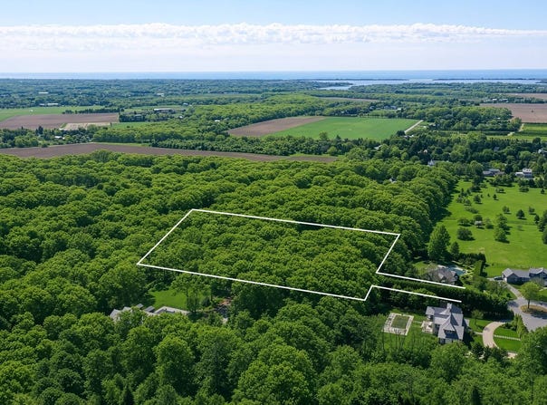 31 Deer Run, Water Mill, NY 11976