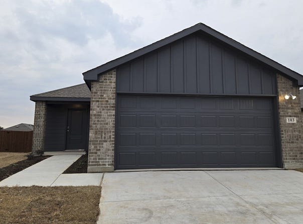 103 Choctaw Drive, Leonard, TX 75452