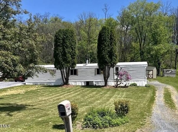 1060 Industrial Avenue, Bedford, PA 15522