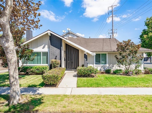 2601 W Juniper, Santa Ana, CA 92704