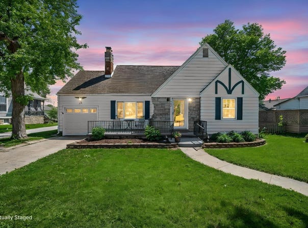 305 E 3rd Street, Brookston, IN 47923-8228