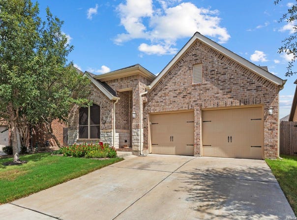 217 SPLIT RAIL DR, San Marcos, TX 78666