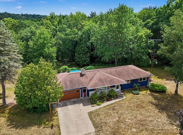 351 E Fruitvale Road, Montague, MI 49437