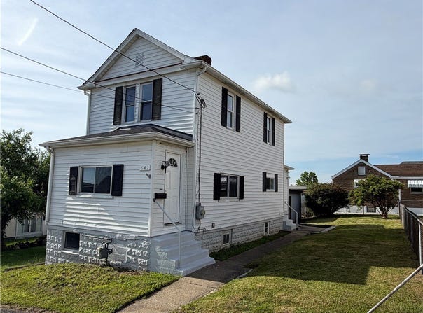 641 3rd St, Donora, PA 15033