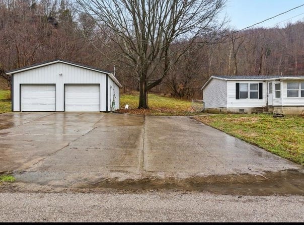 21070 US Rt 52, Stout, OH 45684