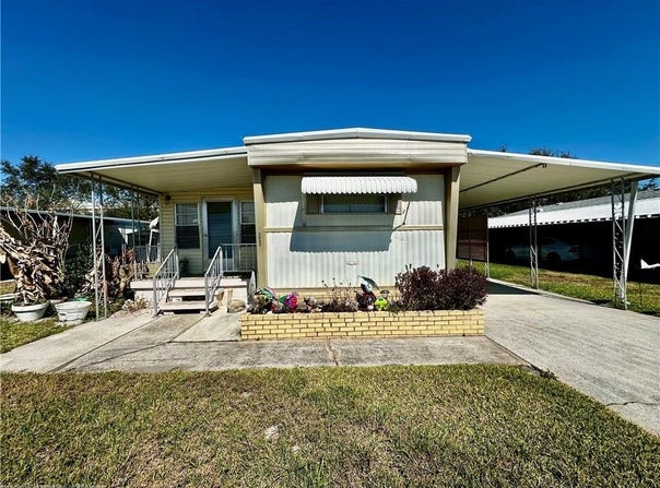 2002 Robin Court, Sebring, FL 33870