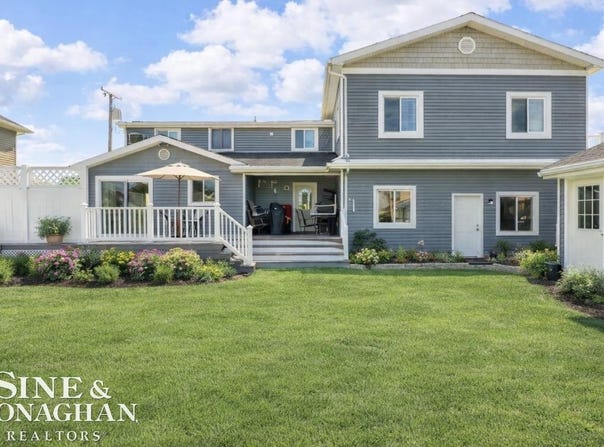 7846 Stark Drive, Clay, MI 48001