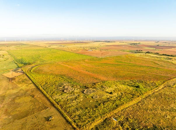 2240 Rd, Hobart, OK 73651